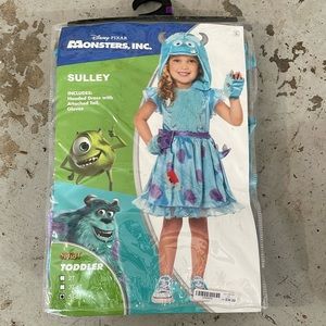 Sullen Halloween costume